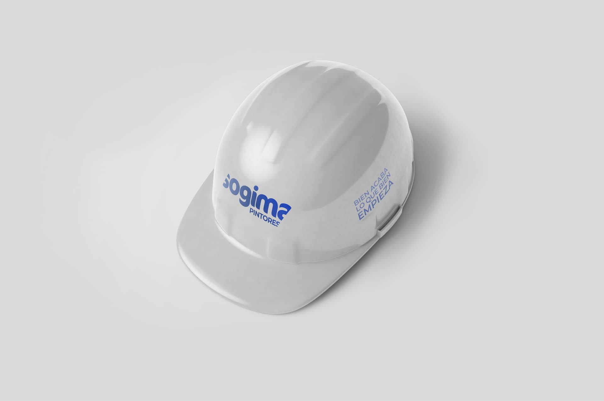 Casco de trabajo blanco de Sogima branding por The Acctitude diseño web
